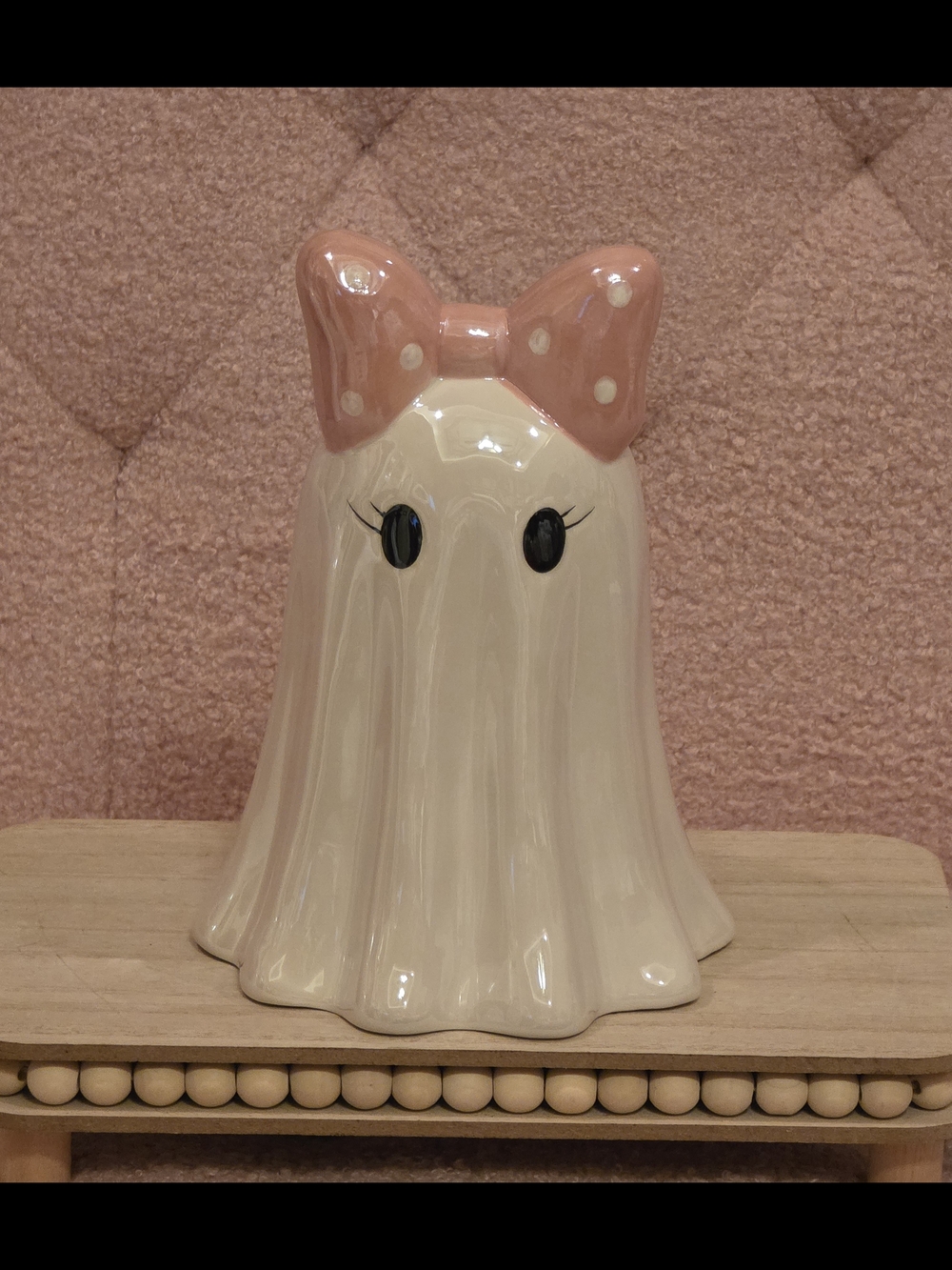 Pink Bow Ceramic Ghost Figurine - Decorative Home Art - Picture 2 of 3